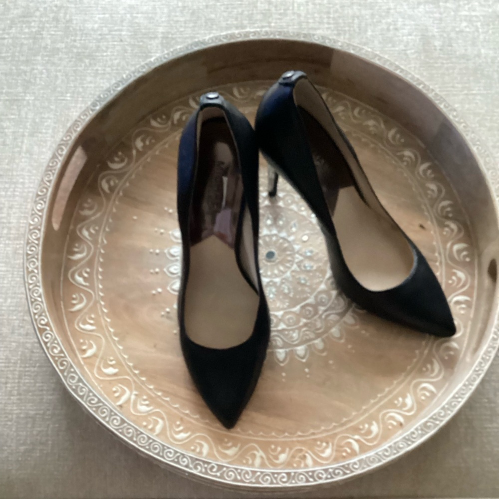 Black Pump - image 2